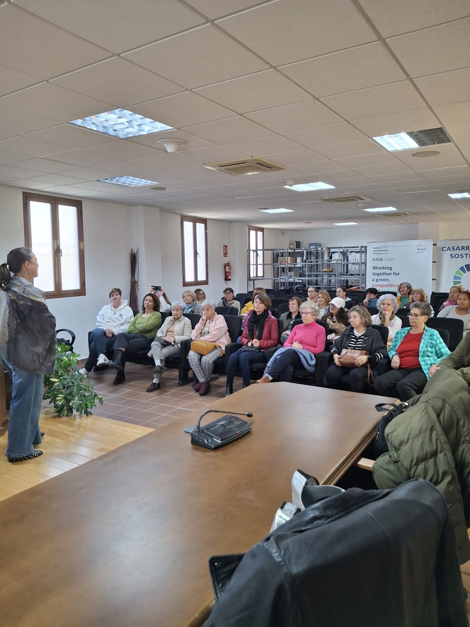 Juntas en Casarrubuelos contra el cáncer de mama: prevenir es vivir