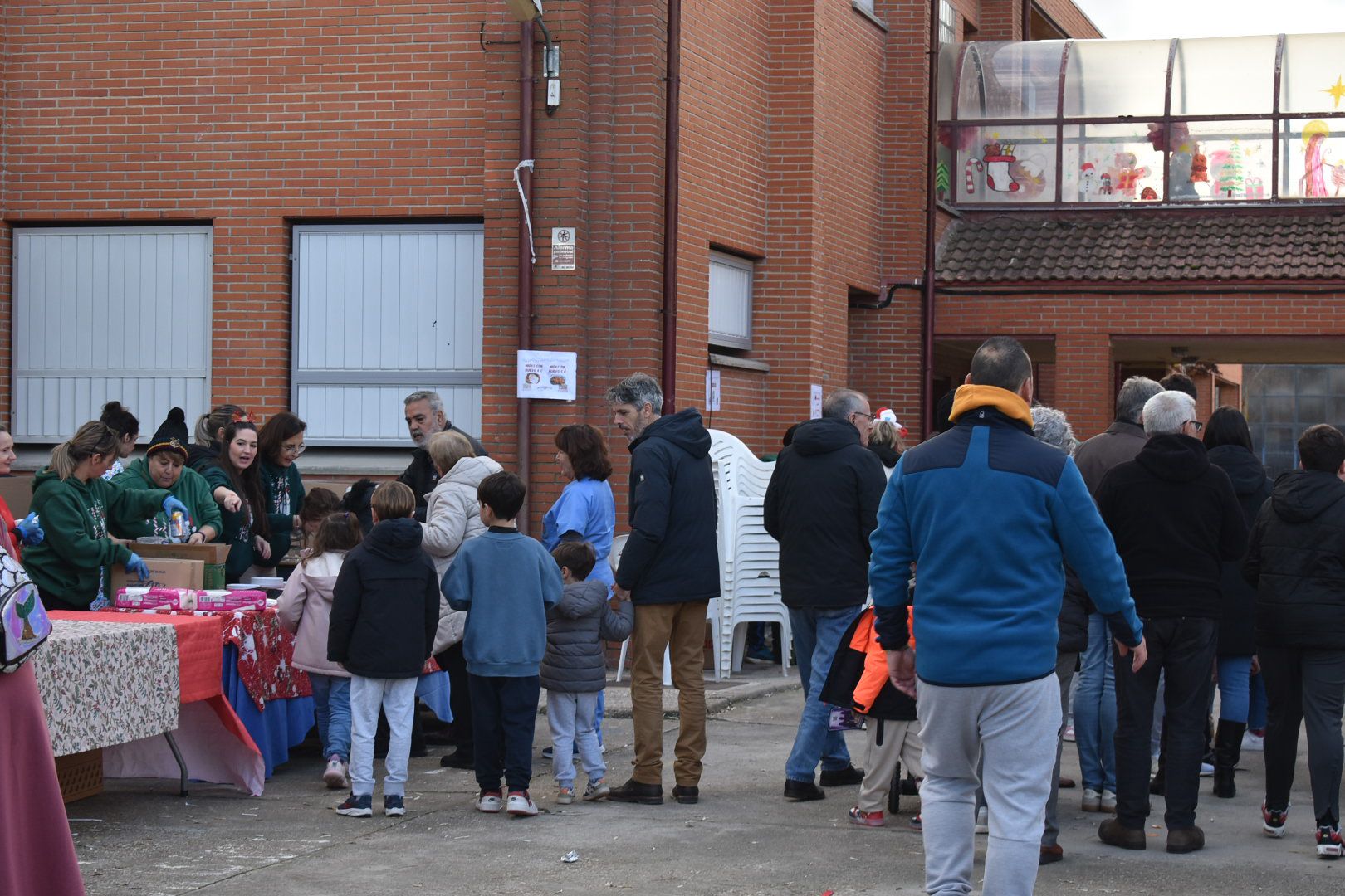 WhatsApp Image 2025-12-17 at 14.28.27 (1) WhatsApp Image 2025-12-17 at 14.28.27 (1)