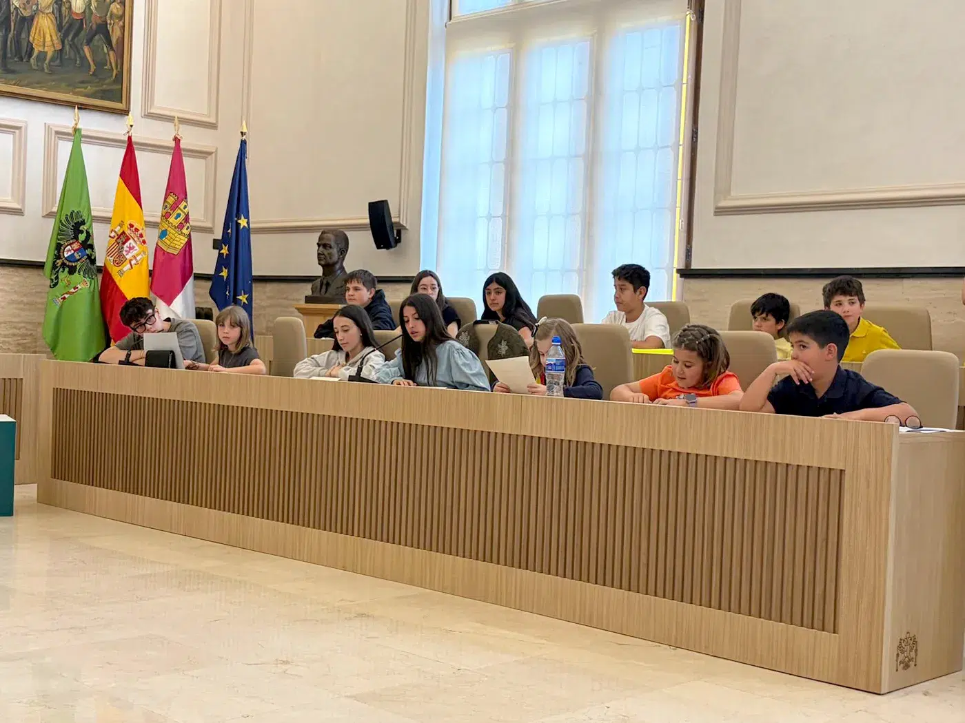 Representantes de la participación infantil en Torrijos durante el foro provincial en la Diputación de Toledo