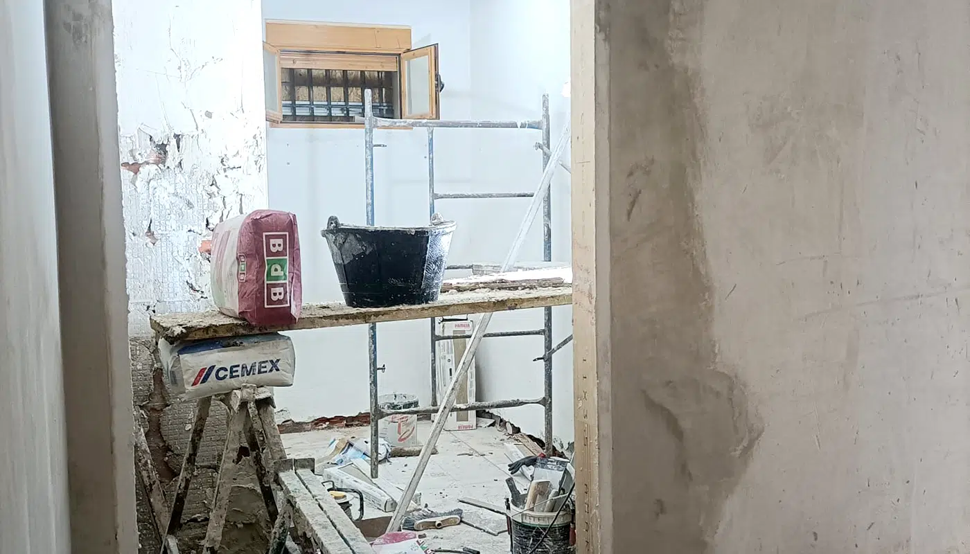 Obras de rehabilitación del edificio consistorial de Otero (1)