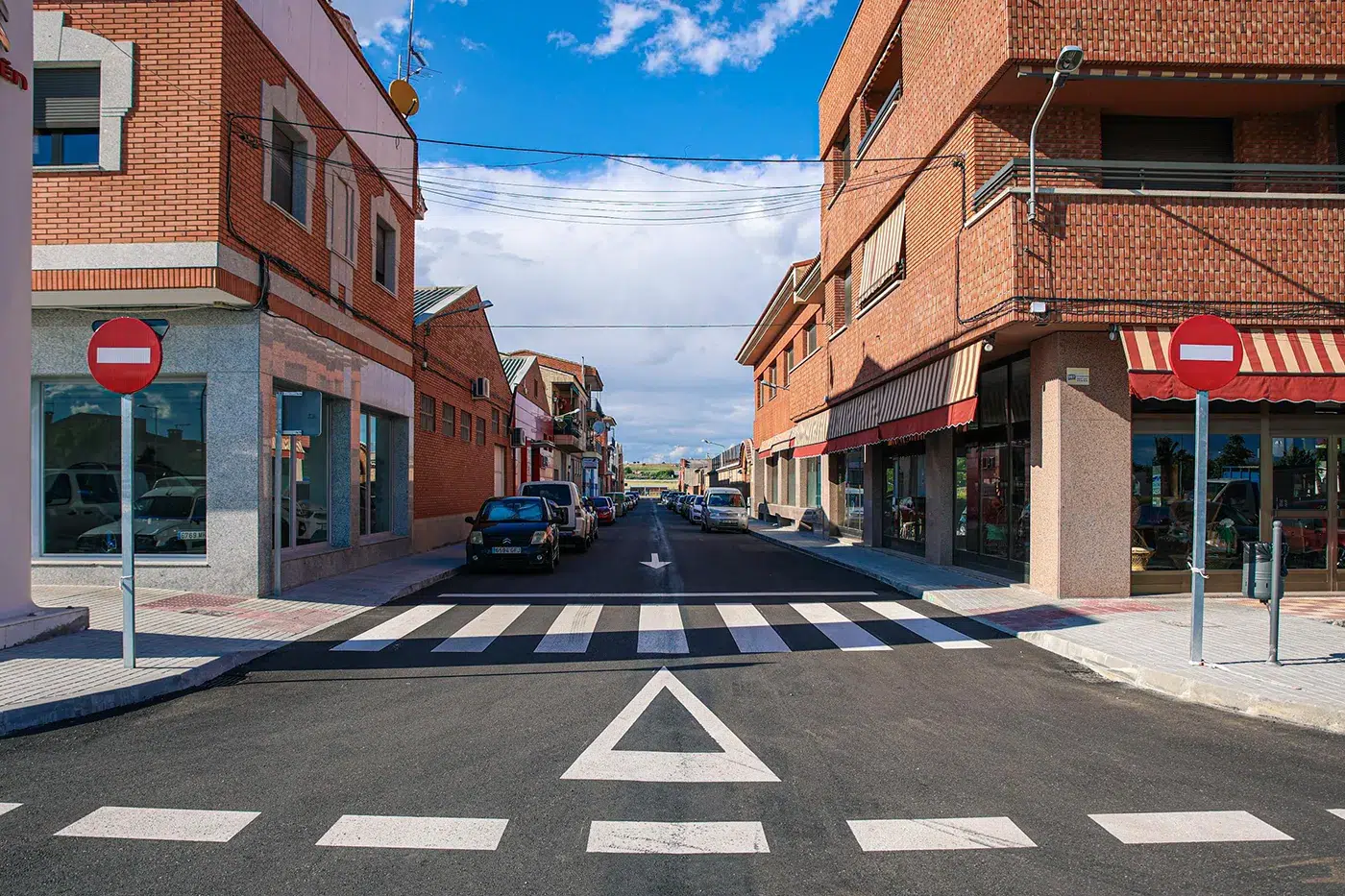 Obras finalizadas en las calles Loto y Tulipán.