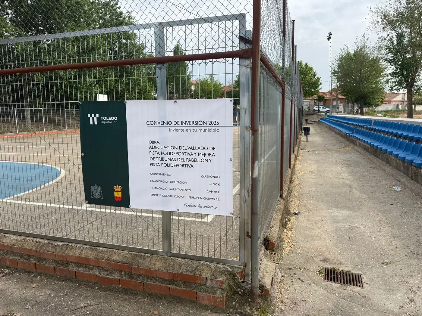 Renovación de la pista polideportiva y el pabellón del complejo deportivo municipal Renovación de la pista polideportiva y el pabellón del complejo deportivo municipal