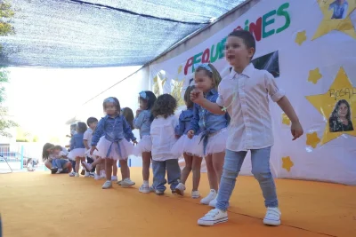 Alumnos de la Escuela Infantil Municipal Pequeñines durante la fiesta de fin de curso en Torrijos (19)
