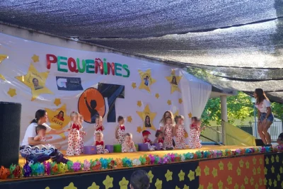 Alumnos de la Escuela Infantil Municipal Pequeñines durante la fiesta de fin de curso en Torrijos (3)