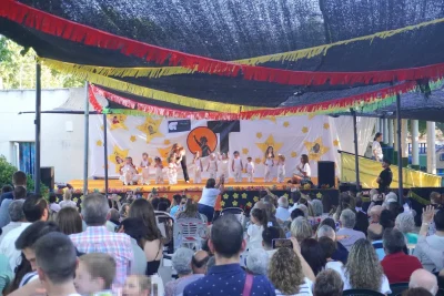 Alumnos de la Escuela Infantil Municipal Pequeñines durante la fiesta de fin de curso en Torrijos (5)