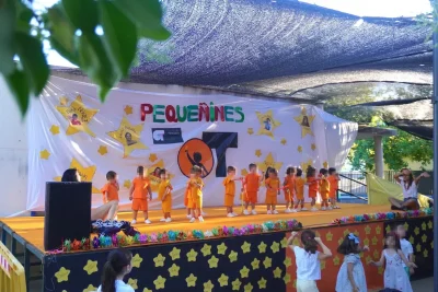 Alumnos de la Escuela Infantil Municipal Pequeñines durante la fiesta de fin de curso en Torrijos (9)