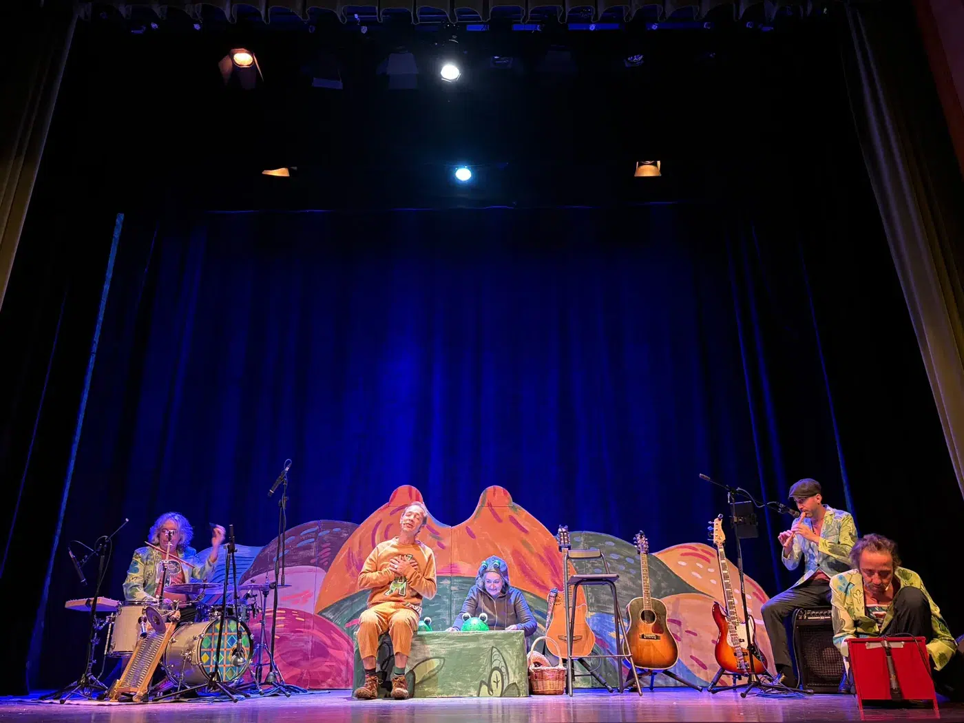 Dr. Sapo en Torrijos presenta su espectáculo musical infantil ante las familias en el Palacio de Pedro I (5)