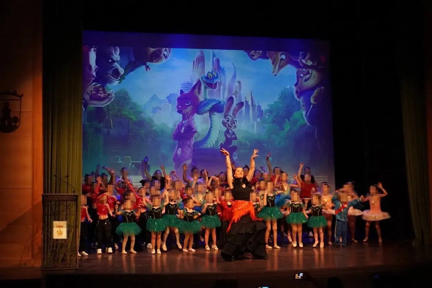 Escuela Municipal de Música y Danza Maestro Gómez de Agüero durante el festival fin de curso en Torrijos (1)