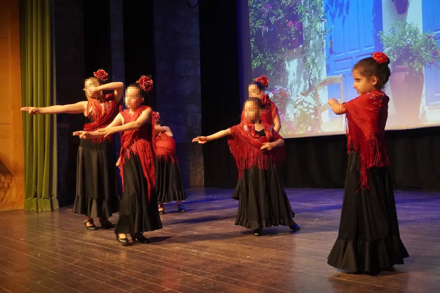 Escuela Municipal de Música y Danza Maestro Gómez de Agüero durante el festival fin de curso en Torrijos (2)