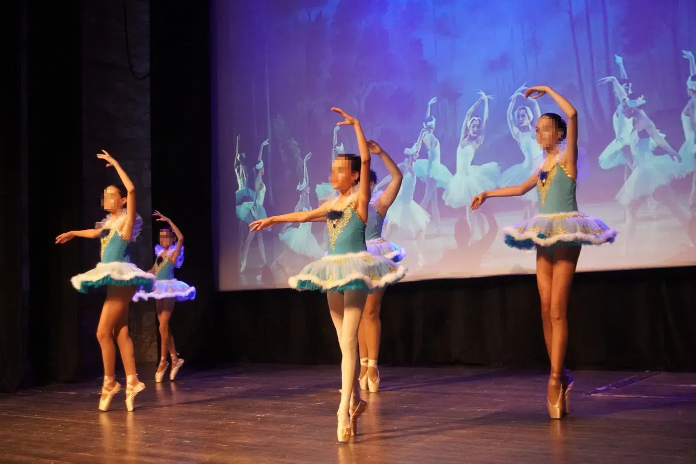 Escuela Municipal de Música y Danza Maestro Gómez de Agüero durante el festival fin de curso en Torrijos (6)