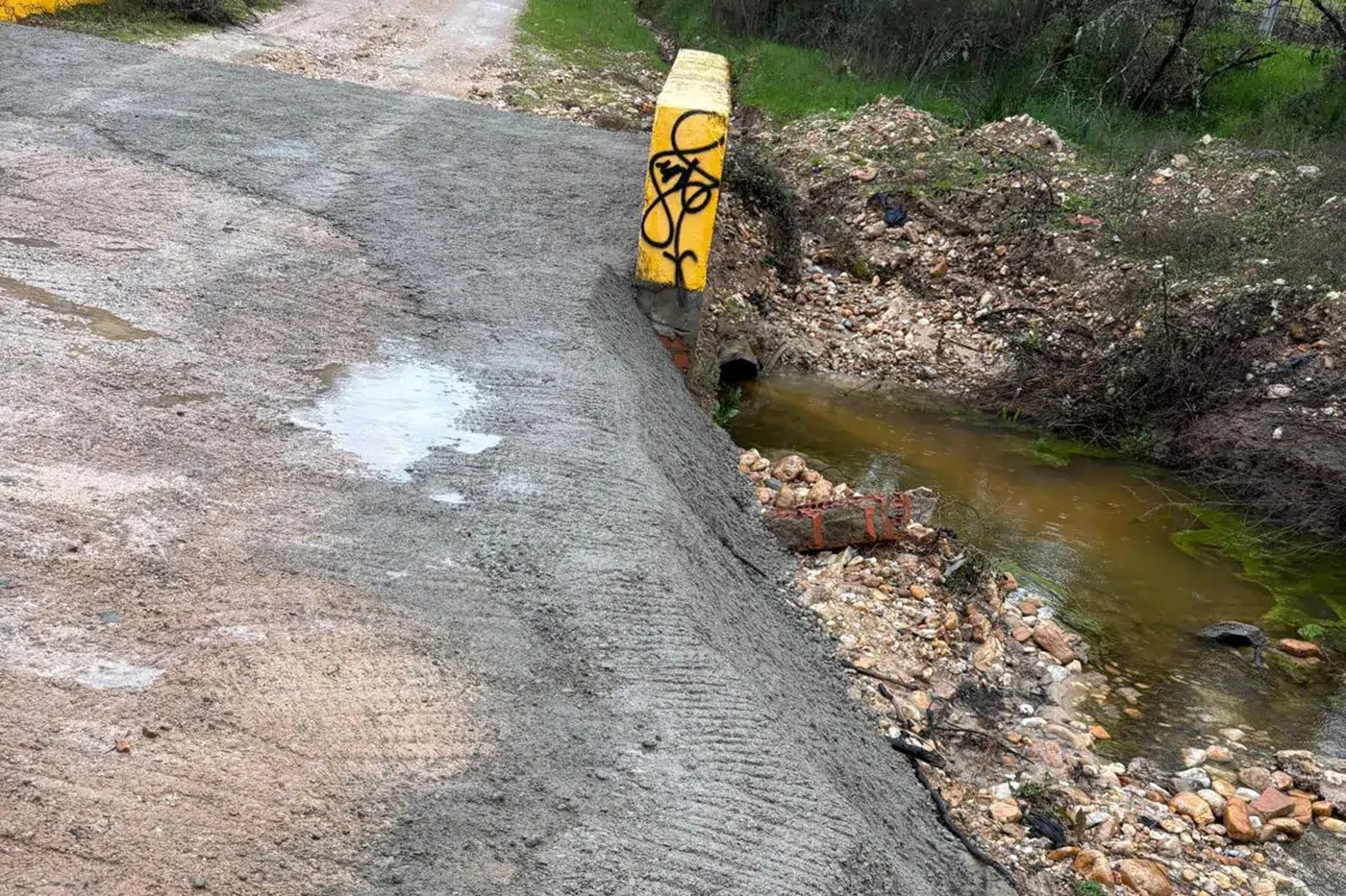 Obras de canalización y mejora de sus infraestructuras de saneamiento y conectividad en Hormigos (1)