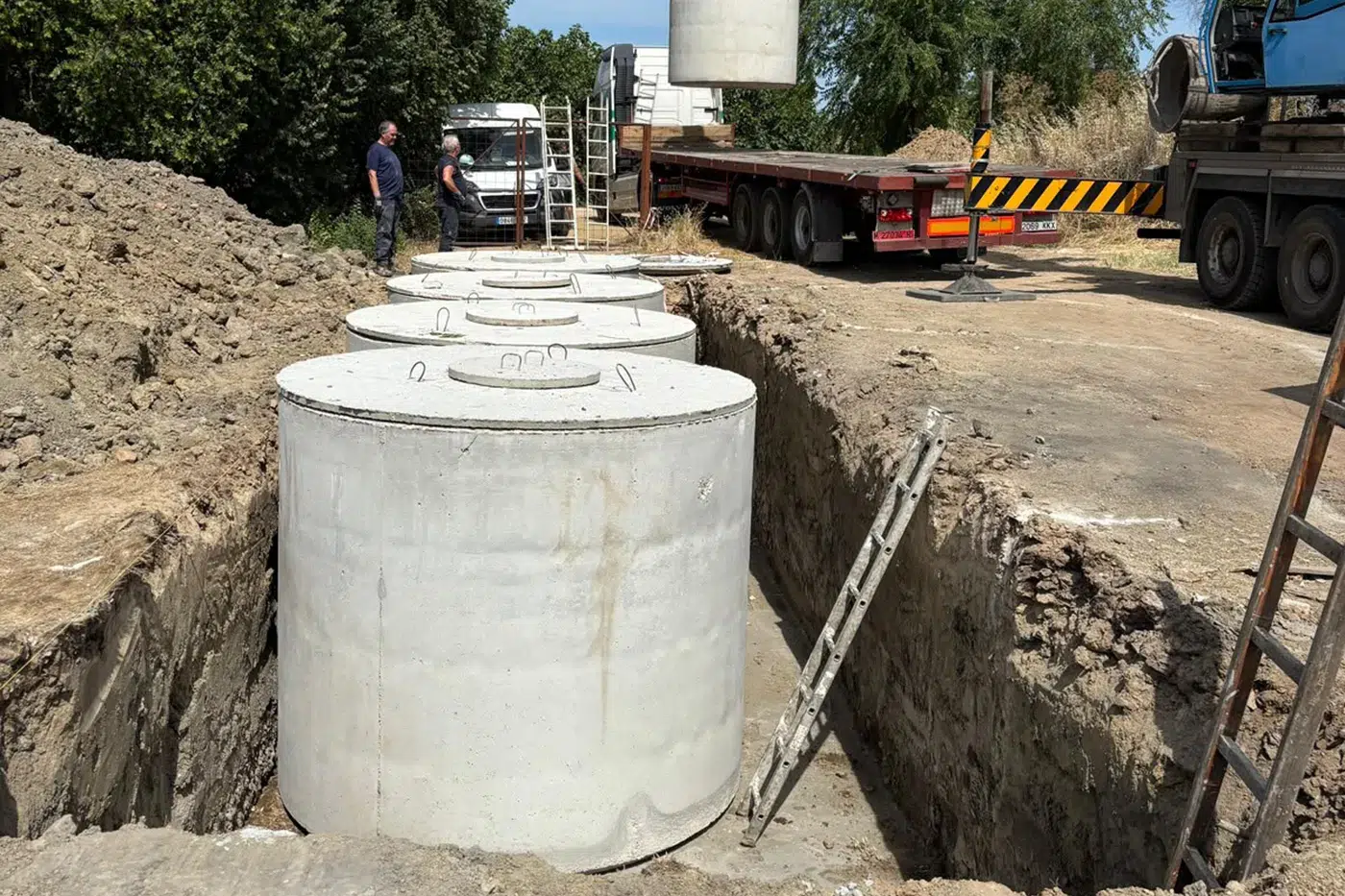 Obras de canalización y mejora de sus infraestructuras de saneamiento y conectividad en Hormigos (2)