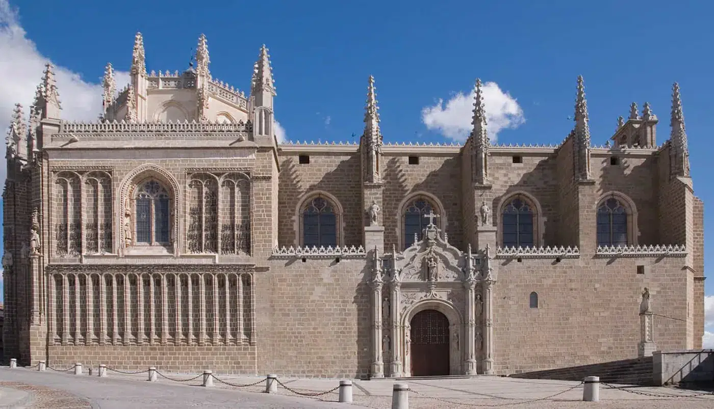 Restauracion-de-tres-vidrieras-historicas-de-San-Juan-de-los-Reyes-en-Toledo