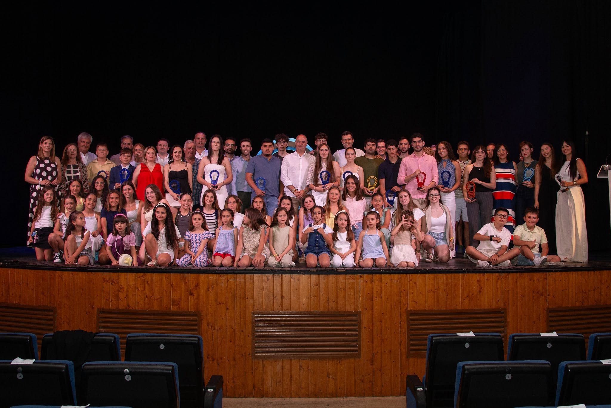Los Premios Talento Joven reconocieron a jóvenes y entidades destacadas por su trabajo, talento y compromiso con Fuensalida.