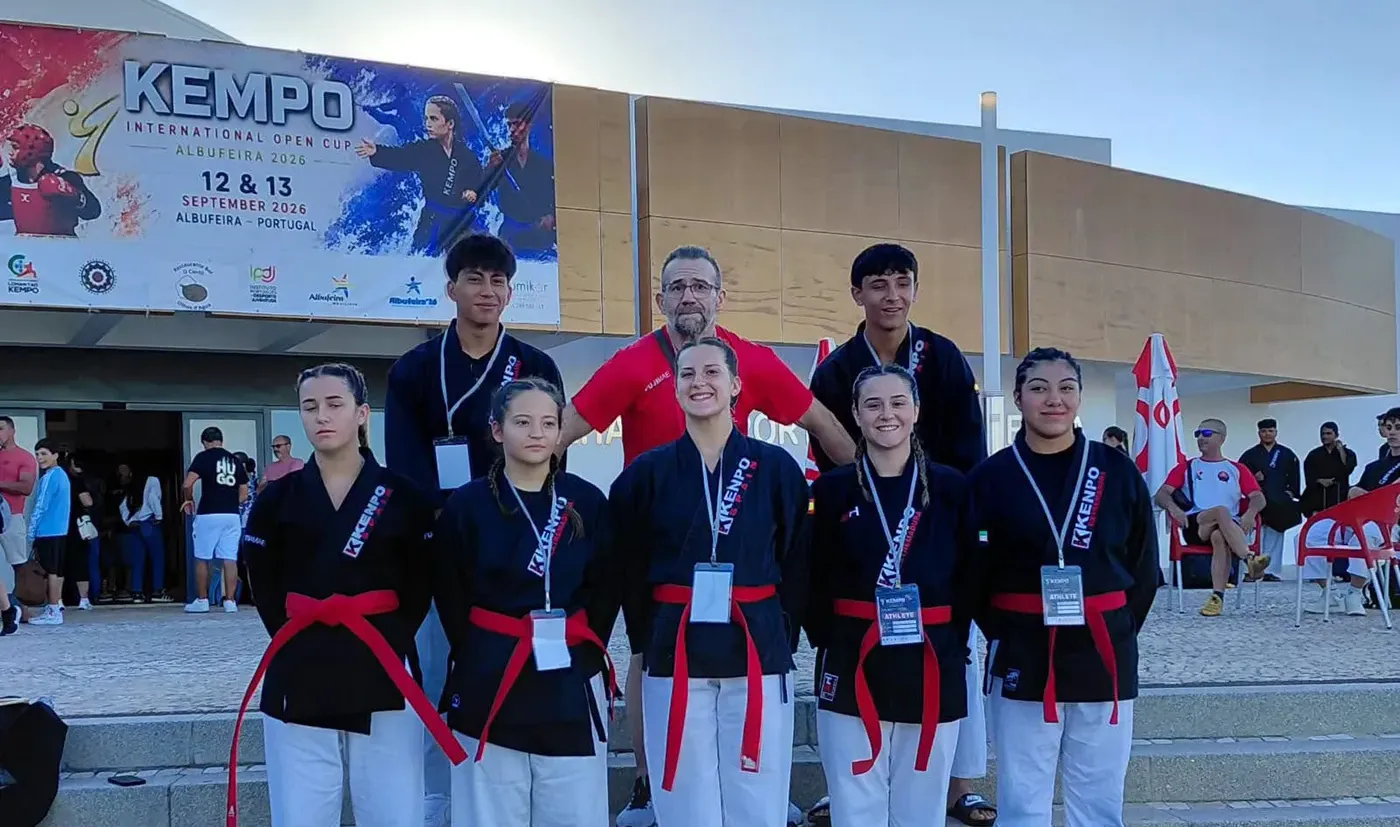 Deportistas de la Escuela Rou Shi Do de Camarena en la Kempo International Open Cup Albufeira 2026.