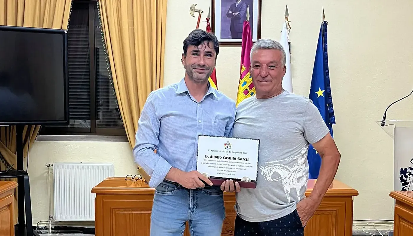 Despedida de Adolfo con motivo de su jubilación como trabajador del Ayuntamiento de El Carpio de Tajo.