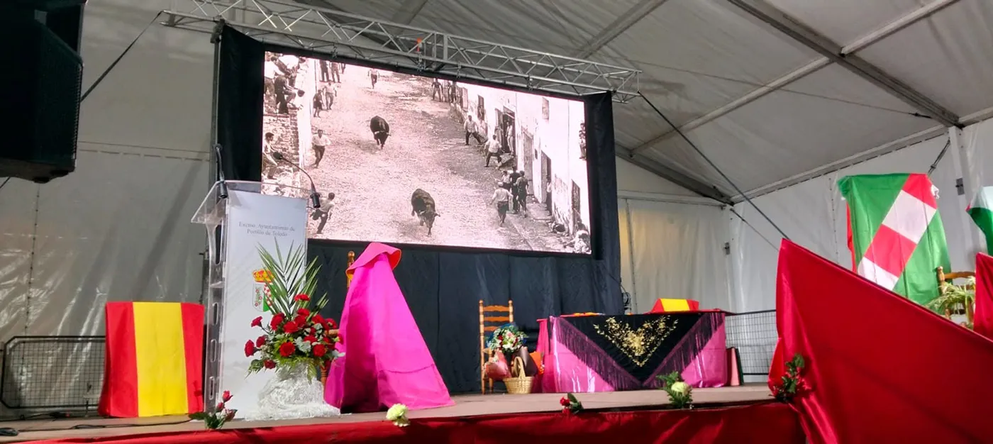 Gala homenaje a la historia de los encierros de Portillo de Toledo y presentación de los carteles taurinos de 2026.