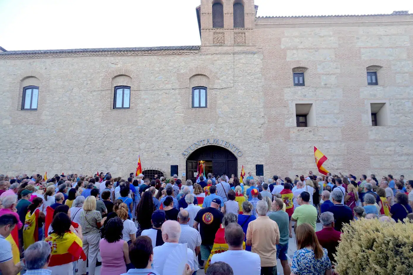 Concentraciones celebradas en municipios de la comarca para mostrar su apoyo y solidaridad con Ceuta.