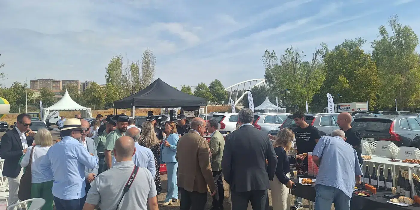 Inauguracion-de-la-Feria-del-Vehiculo-de-Ocasion-de-Toledo-con-vehiculos-expuestos-en-el-recinto-de-La-Peraleda-1