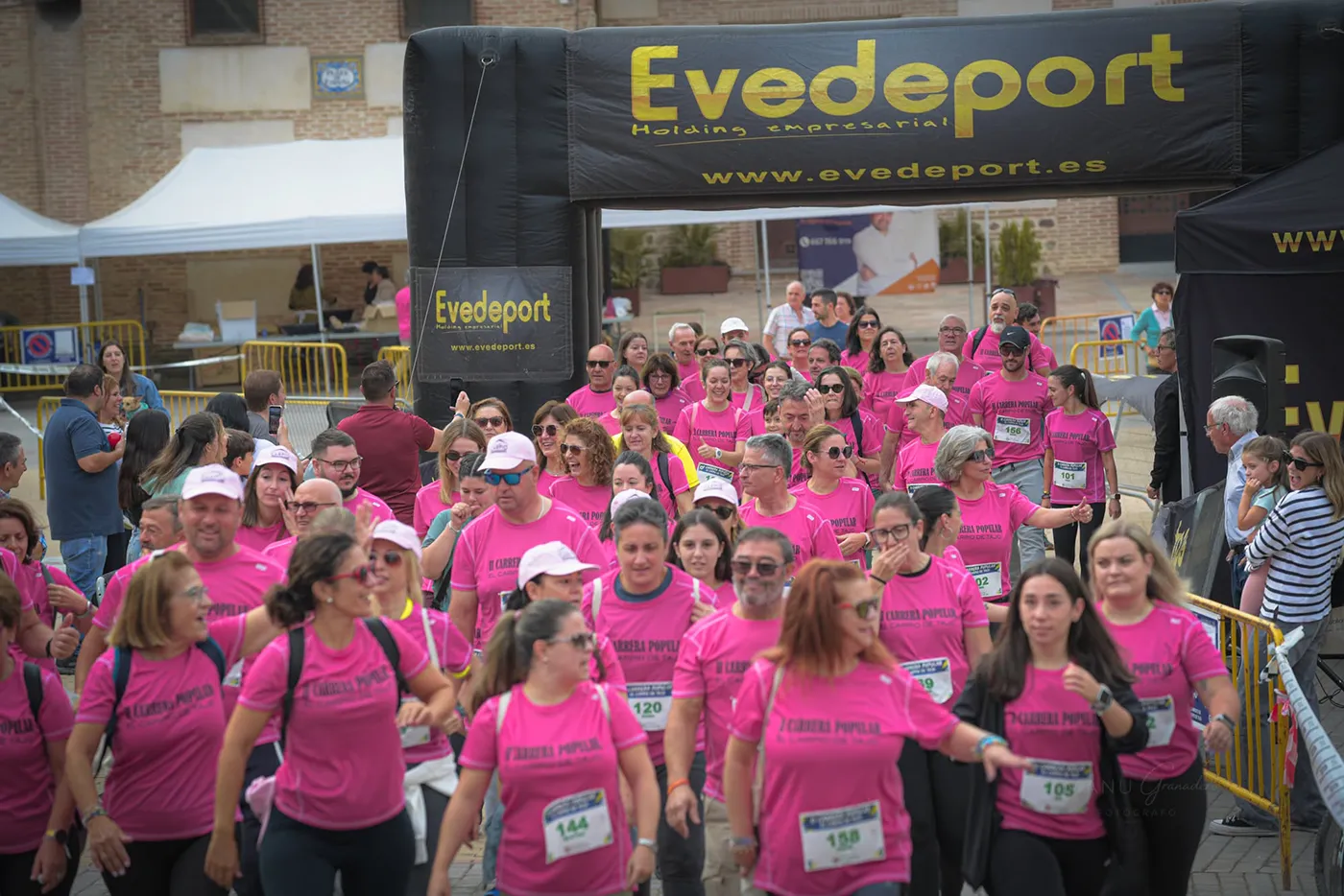 Participantes en la Carrera Popular de El Carpio de Tajo celebrada el 4 de octubre de 2026.