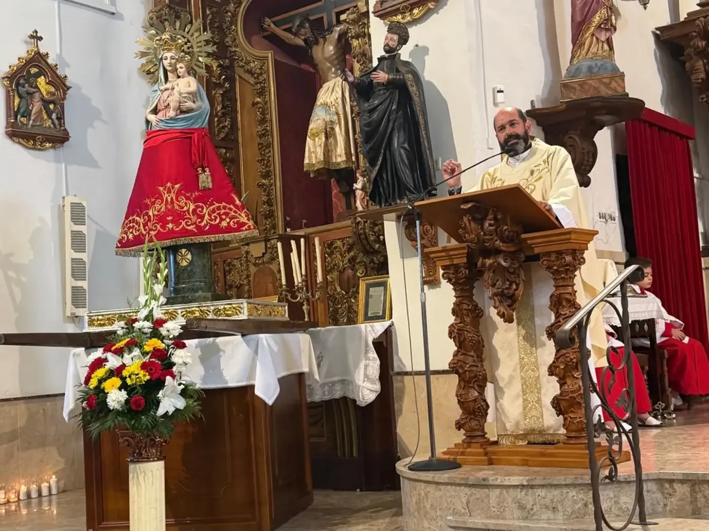 escalonilla virgen pilar 12 O 6